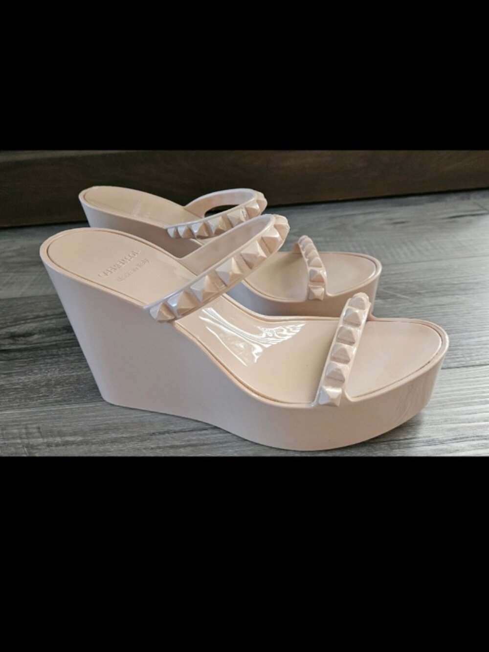 Carmen Sol wedges